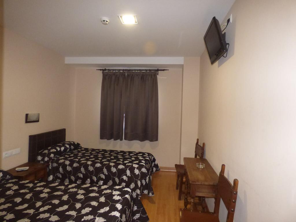 Hostal La Perdiz Sonseca المظهر الخارجي الصورة